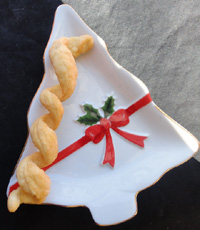 Scalette Calabrese Christmas spiral-shaped fritters 