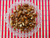 sugar and honey almonds