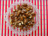 sugar and honey almonds