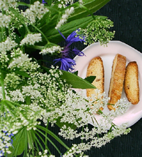 Cantuccino or Cantucci di Mondorla (Tuscan Almond Biscotti)